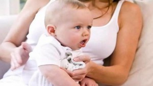 Trẻ ho nhiều về đêm là bệnh gì và làm gì để điều trị dứt điểm?