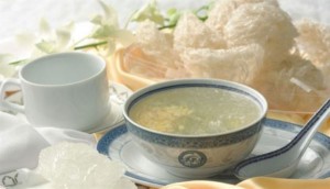 Trẻ bị sốt có nên ăn yến sào: Đọc sớm để không ân hận